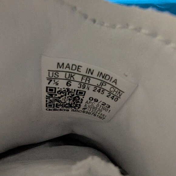 ADIDAS Samba OG Shoes NWT Cloud White/Black Men's 6.5/Women's 7.5 - Picture 6 of 7